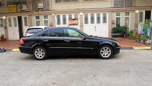 Mercedes E280  year 2009 for sale
