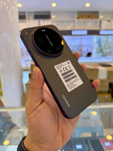 Mi 17 Ultra ក្រុមហ៊ុន ថ្មី