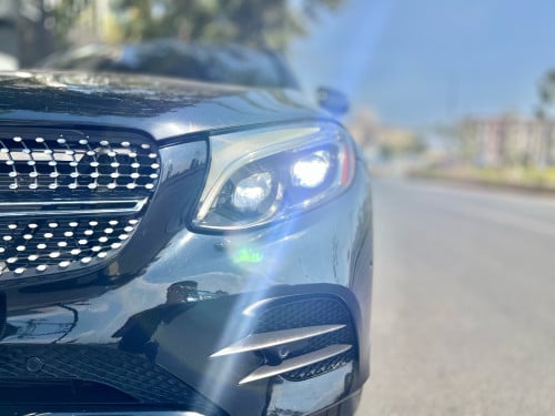 Model រថយន្ត: Mercedes Benz GLC300 Designo Full Options
