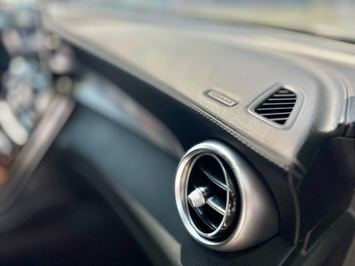 Model រថយន្ត: Mercedes Benz GLC300 Designo Full Options