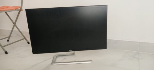 Moving Sale – AOC Monitor (Moving Sale)