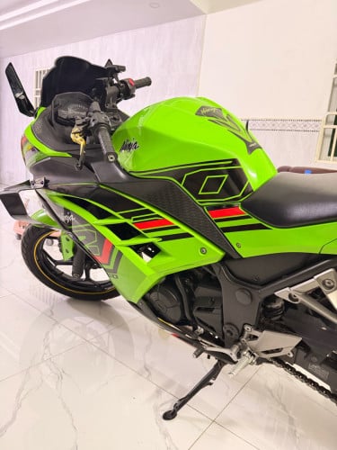 Ninja 250 ម៉ូតូទិញក្រដាស់ពន្ធទើបធ្វើលេខបាន 5ថ្ងៃ ម៉ូតូខ្ចីឈ្មោះម្ចាស់ដើម