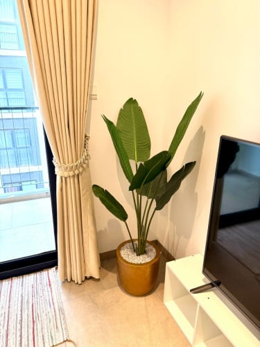 One-bedroom newly renovated cozy condo at Urban Village (Phase 1)