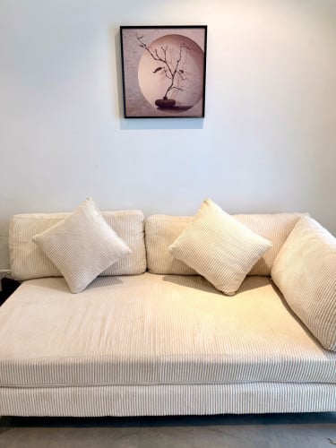 One-bedroom newly renovated cozy condo at Urban Village (Phase 1)