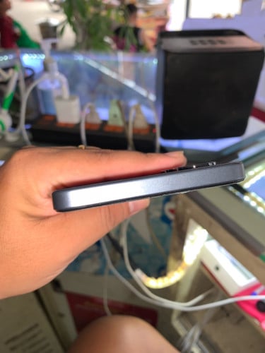 Oppo A5x សំណុំហ្សុីនស្អាត 99% ណែននៅសៀលមុខ ស្អាត