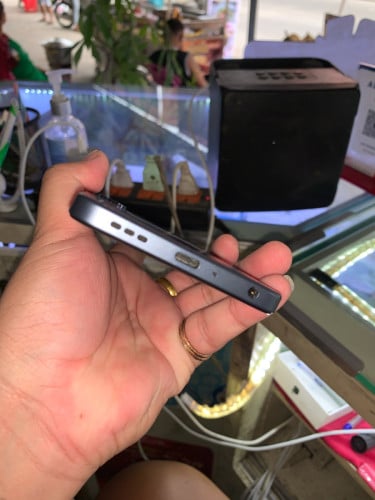 Oppo A5x សំណុំហ្សុីនស្អាត 99% ណែននៅសៀលមុខ ស្អាត