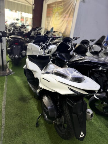 PCX Hybrid