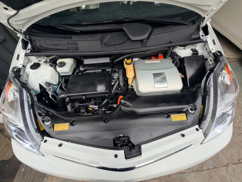 Prius 2008 Full option (ក្នុងលឿង)