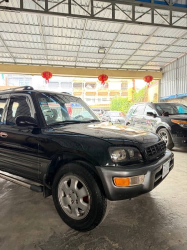 RAV 4ឆ្នាំ  1998 ឡានស្អាត គ្រឿងក្នុងថ្មី មិនបុកមិនប៉ះ មុខក្រោយស្អាត