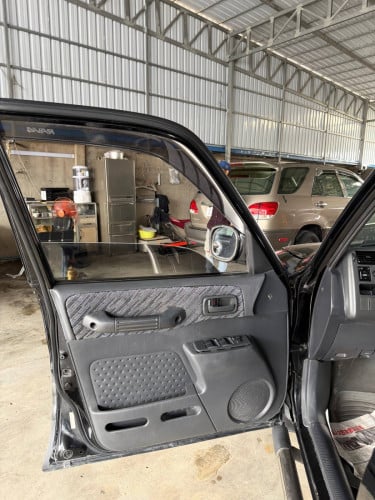 RAV 4ឆ្នាំ  1998 ឡានស្អាត គ្រឿងក្នុងថ្មី មិនបុកមិនប៉ះ មុខក្រោយស្អាត