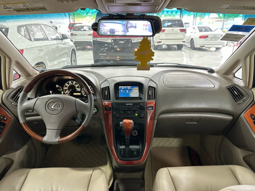 RX300 ឆ្នាំ03 ប៉ុង2 ឡានស្អាតទឹកថ្នាំបាញ់តែថ្ពាល់មួយគត់