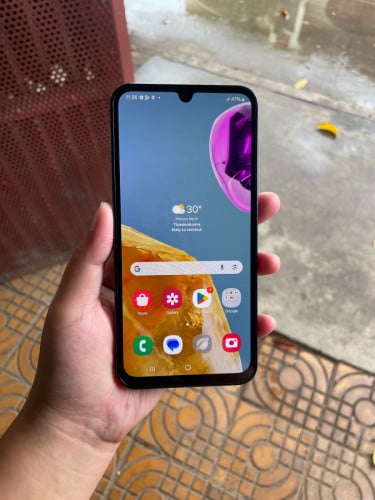 Samsung Galaxy M15 5G Ram6.00GB 128G ក្រុមហ៊ុន សុីម2