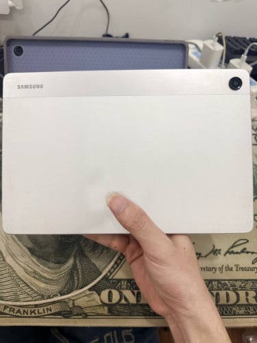 Samsung Galaxy Tab A9+ 5G សម្រាប់បងប្អូនចង់បានយកទៅអោយកូនៗរៀន