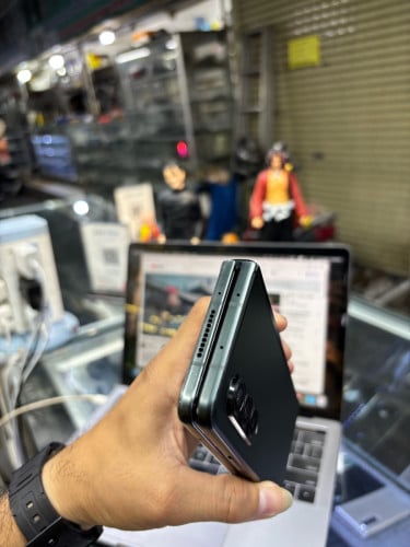 Samsung Zfold3 256G Ram12G Sim2 global ឆ្នូតអេក្រង់ក្រៅ ក្នុងបត់ស្ទើរ