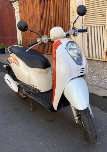 SCOOPY (490$)2012 Japan 110cc មានកាតគ្រី