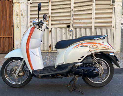 SCOOPY (490$)2012 Japan 110cc មានកាតគ្រី