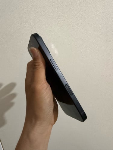 Sell iPhone 16 128g Sim2 99%