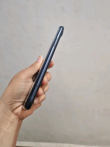 Sell iPhone Xr 64g Sim1+Esim Scan 97%