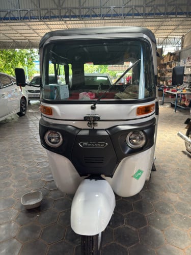 Sell ម៉ូតូ កង់បី(Pass App) សេរី ឆ្នាំ 2026 (4400km)