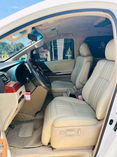 Sell Toyota Alphard 2009 upgrade head 2017