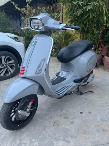 Sell Vespa sprint 150
