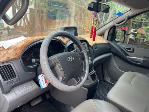 Starex 010  CVX full option  ដំបូលបើកពីតង់ លក់ធូធូ ហ៊ា ហ៊ា
