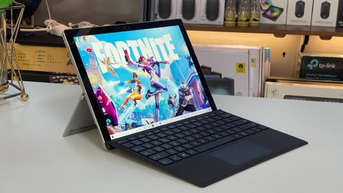 Surface Pro 4 (Non touch) (1ទឹកស្អាត 90%)ទិញអោយកូនរៀនត្រូវតែម្តង👍🌈