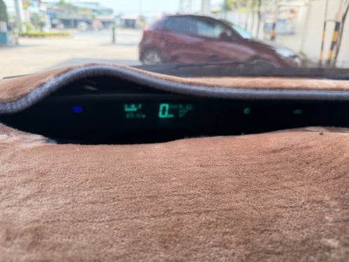 Toyata Prius 05ឡេីងfull ឡាន​ស្អាត​ ថ្មី​គ្មាន​កន្លែង​ទាស់​ ម៉ាស៊ីន​ប្រអប់​លេខ​ស្អាត​ 9800$ចរចា​