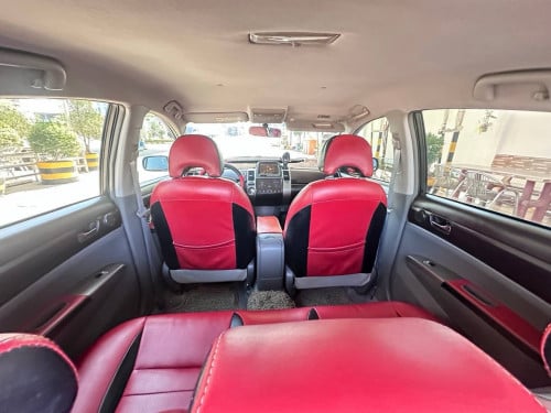 Toyata Prius 05ឡេីងfull ឡាន​ស្អាត​ ថ្មី​គ្មាន​កន្លែង​ទាស់​ ម៉ាស៊ីន​ប្រអប់​លេខ​ស្អាត​ 9800$ចរចា​
