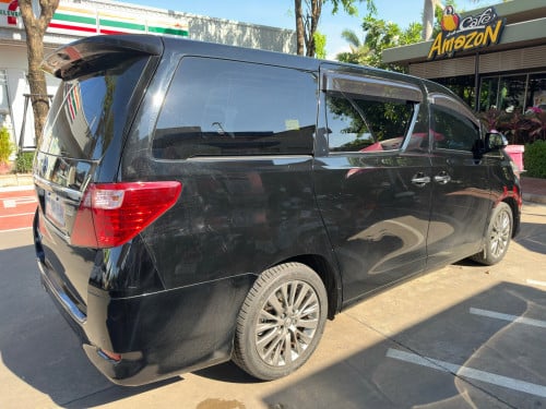 Toyota alphard 2014