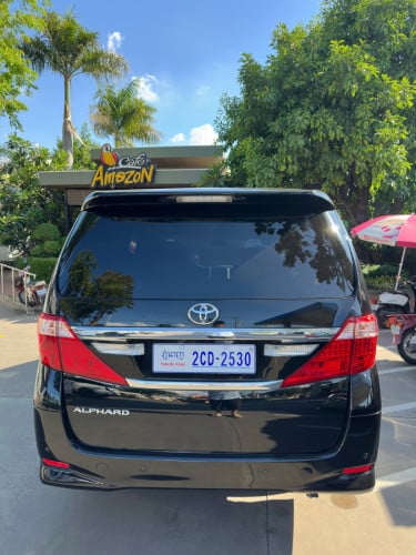 Toyota alphard 2014