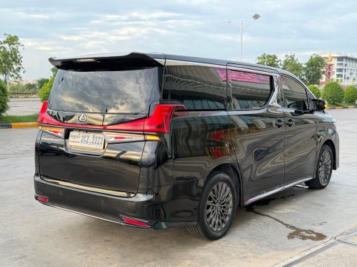Toyota Alphard hybrid 2016 up LM350 2022 ( ម្ចាស់ដើម )