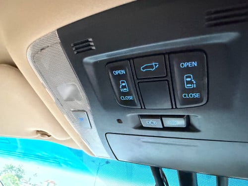 Toyota Alphard hybrid 2016 up LM350 2022 ( ម្ចាស់ដើម )