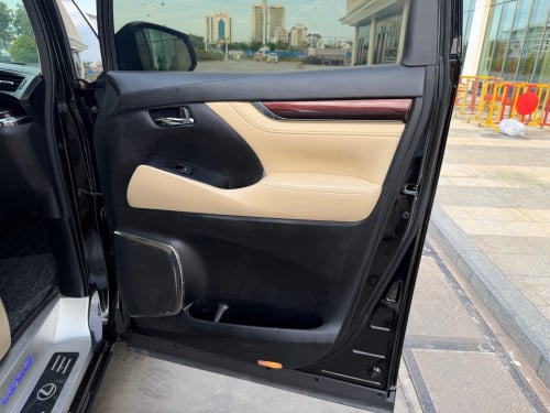 Toyota Alphard hybrid 2016 up LM350 2022 ( ម្ចាស់ដើម )