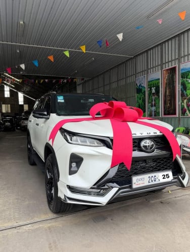 Toyota Fortuner Modelistar 2025ប្រើបាន10000km