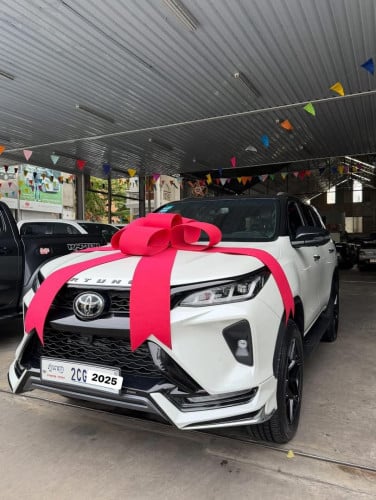 Toyota Fortuner Modelistar 2025ប្រើបាន10000km