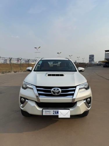 Toyota Fortuner2017 ប្រេីបាន5មុឺនគីឡូជាង តំលៃចរចាបានទៀត