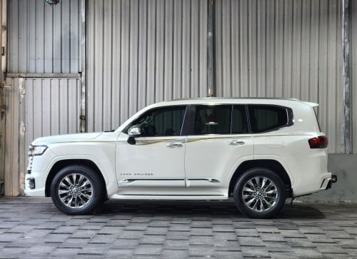 TOYOTA LANDCRUISER 2023 VX-R Full Option
