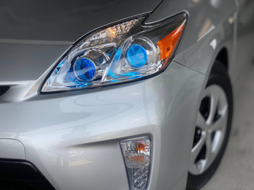 Toyota Prius 2012 option 3 Solar ទេីបតែចូលស្តុកថ្មី តម្លៃល្អ បង់រំលស់សិក្សា១៥នាទីដកឡាន