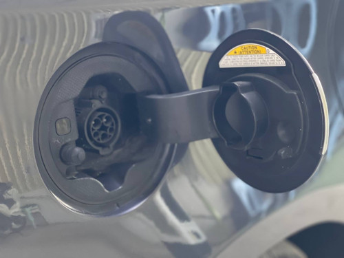 Toyota Prius 2014 option 3 Plug-in ទេីបតែចូលស្តុកថ្មី តម្លៃល្អ បង់រំលស់សិក្សា១៥នាទីដកឡាន