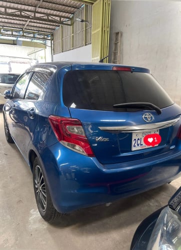 Toyota Vitz 015 ស្លាកលេខ