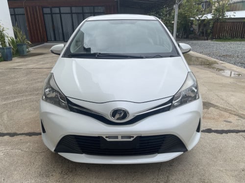 Toyota Vitz 2015 Top Full Option