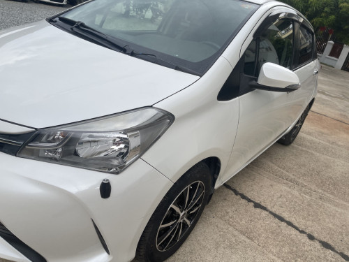 Toyota Vitz 2015 Top Full Option