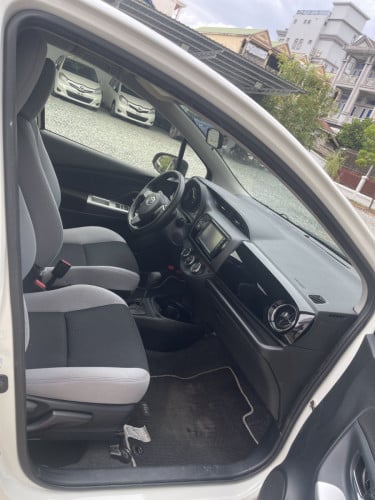 Toyota Vitz 2015 Top Full Option
