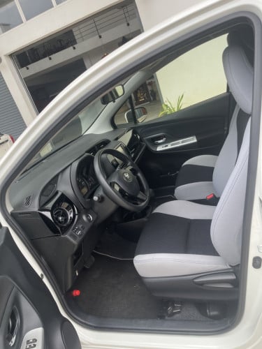 Toyota Vitz 2015 Top Full Option