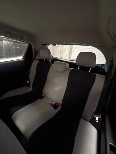 Toyotz Vitz 015