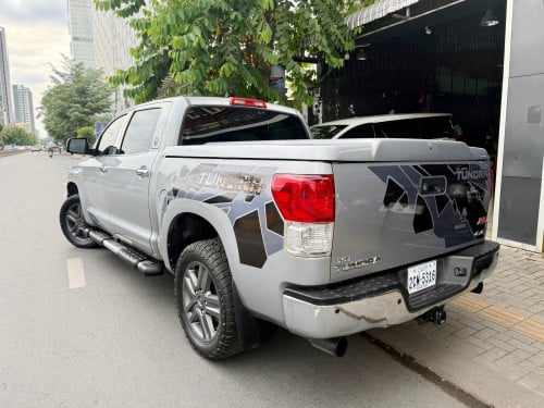 Tundra Limited 2010 ហ្គាលរួច✅ ស្លាកលេខខ្ពស់កប់ ឡាននៅថ្មីណាស់😍
