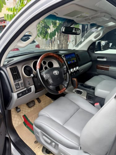 Tundra Limited 2010 ហ្គាលរួច✅ ស្លាកលេខខ្ពស់កប់ ឡាននៅថ្មីណាស់😍