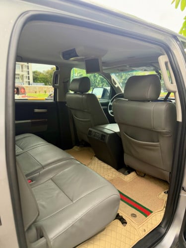 Tundra Limited 2010 ហ្គាលរួច✅ ស្លាកលេខខ្ពស់កប់ ឡាននៅថ្មីណាស់😍
