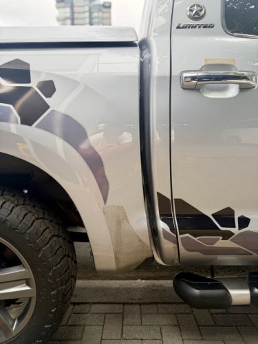 Tundra Limited 2010 ហ្គាលរួច✅ ស្លាកលេខខ្ពស់កប់ ឡាននៅថ្មីណាស់😍
